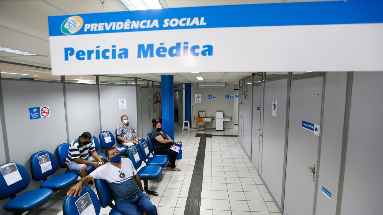 INSS amplia prazo de auxílio-doença sem perícia; saiba o que muda